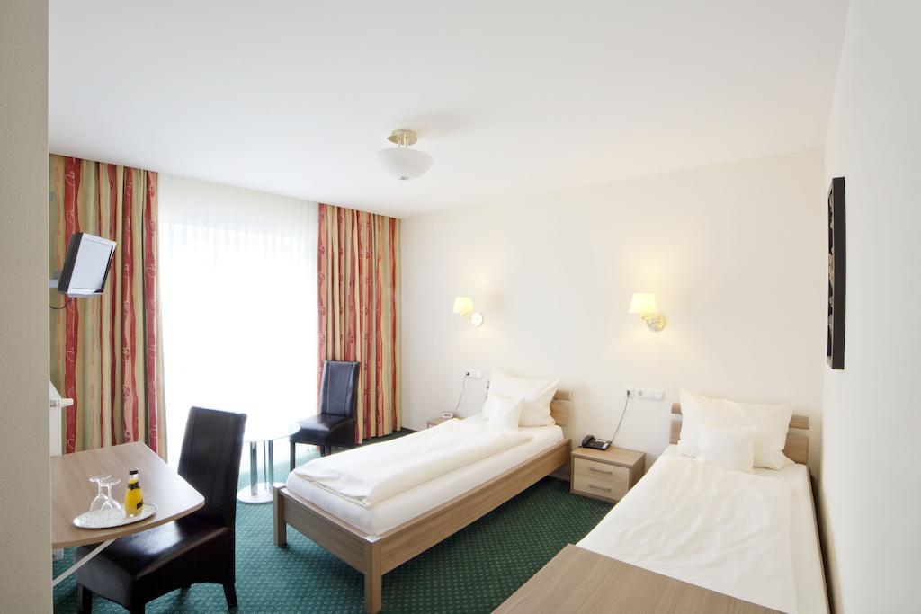 City-Hotel ฟรีซอยเธอ ภายนอก รูปภาพ